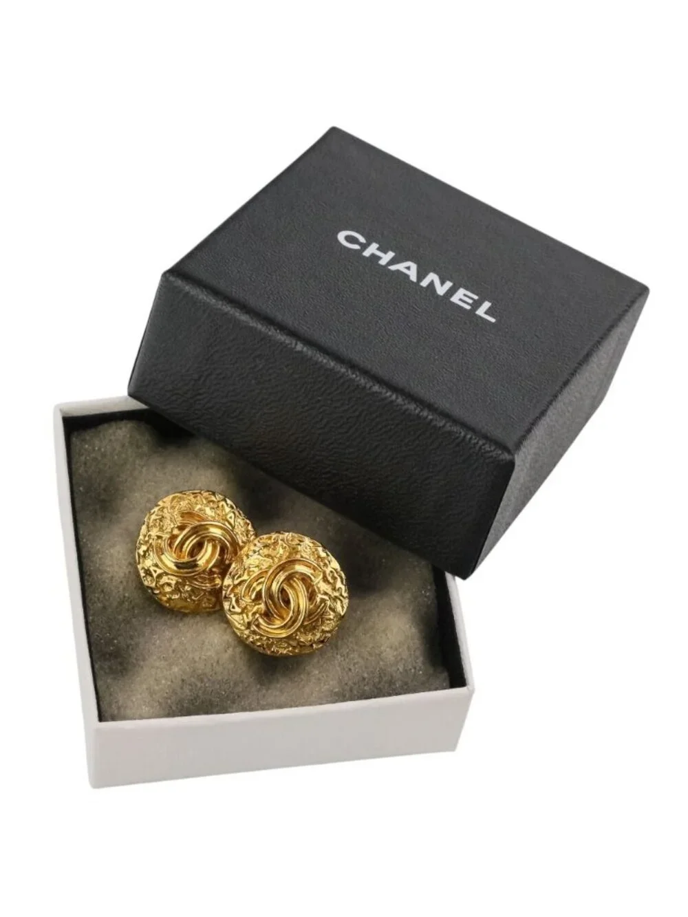 Chanel Vintage CC Logo Clip Earrings Gold